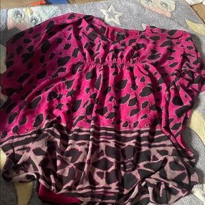 Elegant Pink and Black Leopard Print Blouse